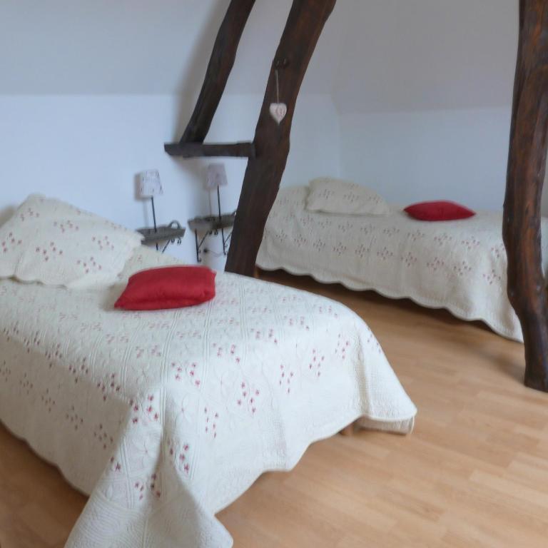 Et Relais Equestre De Marie * Tours-en-Vimeu